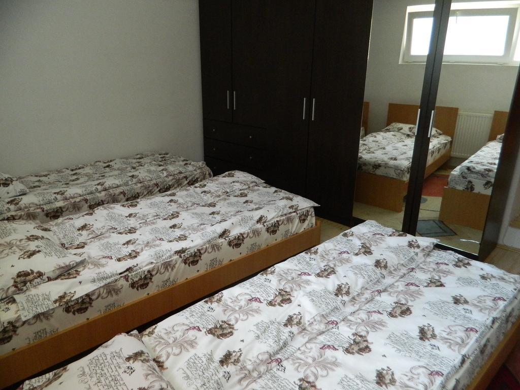 Cazare Vio Hotel Cluj-Napoca Værelse billede